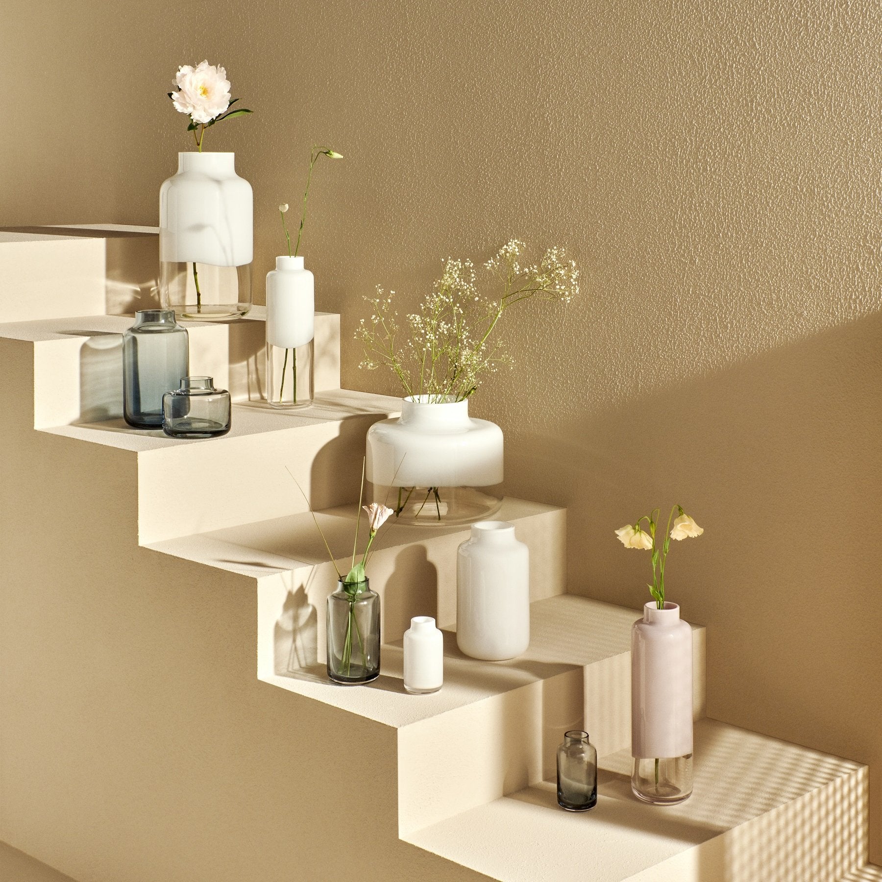 Mini Magnolia Vase Wide